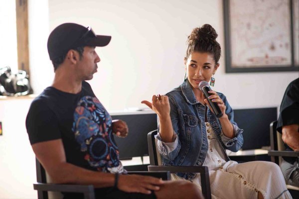 Antonio Sanchez i Thana Alexa - Okrugli stol