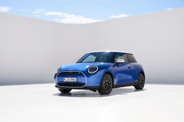 Novi Mini Cooper Electric