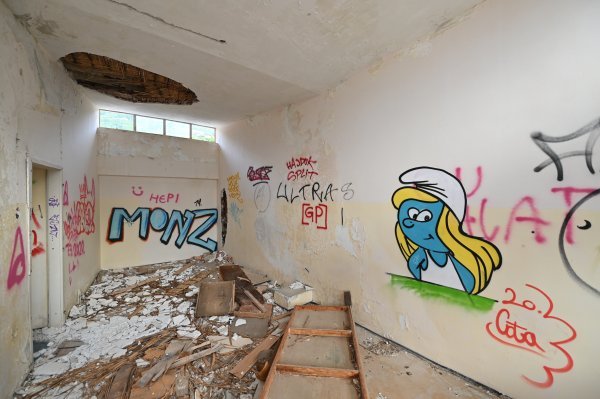 Liječilište Krvavica pored Makarske