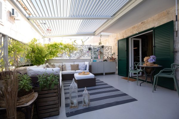 Kuća Danijele Dvornik na Braču