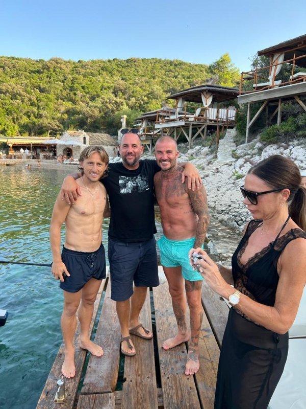 Luka Modrić, David Beckham i vlasnik restorana Pero Šare