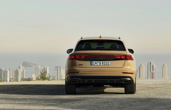 Audi Q8