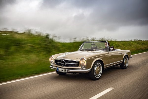 Mercedes-Benz 280 SL 'Pagoda' (W 113), 1968.