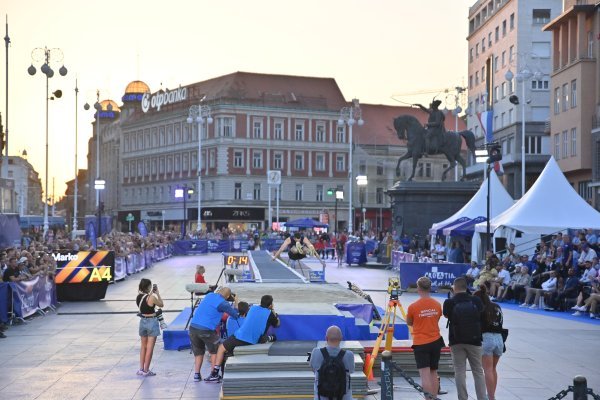 Skok u dalj na Hanžeku, muški