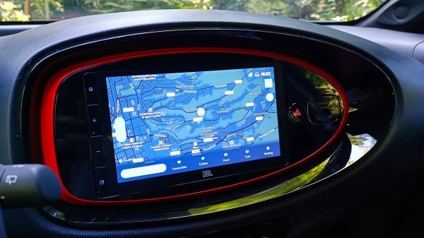 Toyota Aygo X 1.0 VVT-I 5D CVT Limited Edition JBL: UNDERCOVER JUN TAKAHASHI