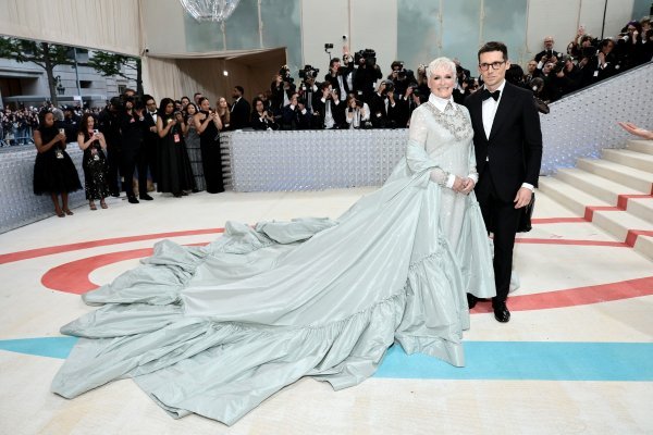 Glenn Close i Erdem Moralioglu