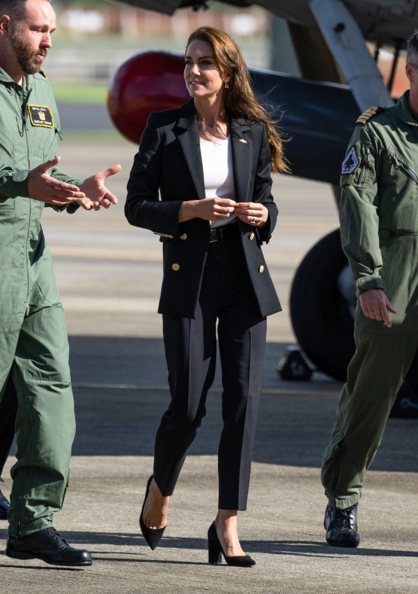 Kate Middleton u business casual izdanju