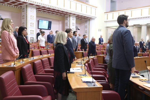 Minuta šutnje za Hrvoja Šimića