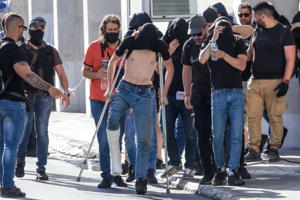 Uhićeni navijači Dinama, Bad Blue Boysi u Ateni, Grčka