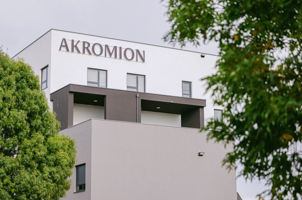 Akromion