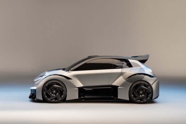 Nissan Concept 20-23