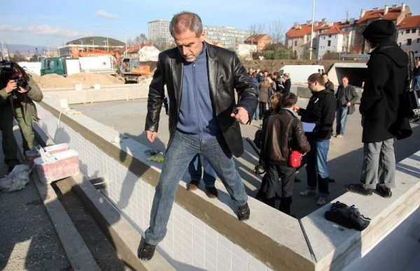 Gradonačelnik Bandić u studenome 2012. u obilasku radova na fontanama i pothodniku kod NSB-a Marko Prpic/PIXSELL