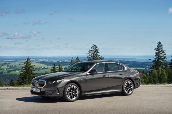 BMW 530e dobio plug-in hibridni pogon