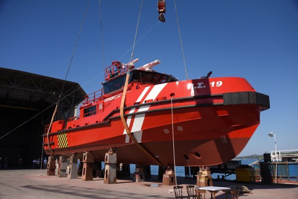 U pulskom brodogradilištu Tehnomont su porinuta dva vatrogasna broda