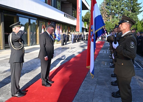 Svečani prijam u Uredu predsjednika povodom Dana policije