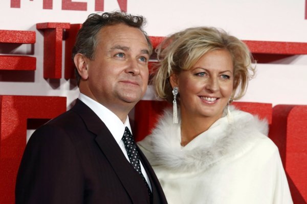 Hugh Bonneville, Lucinda 'Lulu' Williams