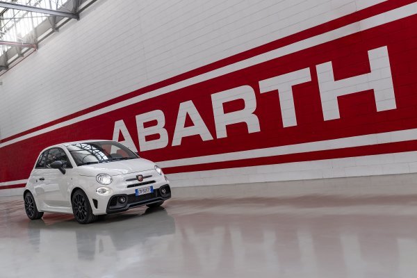 Novi Abarth 595