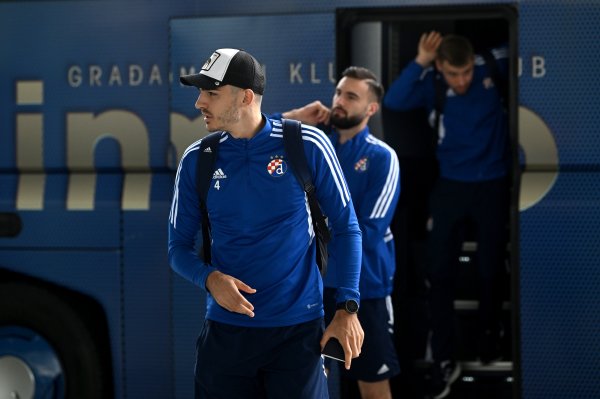 Nogometaši Dinama otputovali u Prištinu na utakmicu protiv Ballkanija