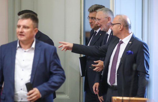 Andrej Plenković u Hrvatskom saboru na raspravi o opozivu ministra Gordana Grlića Radmana