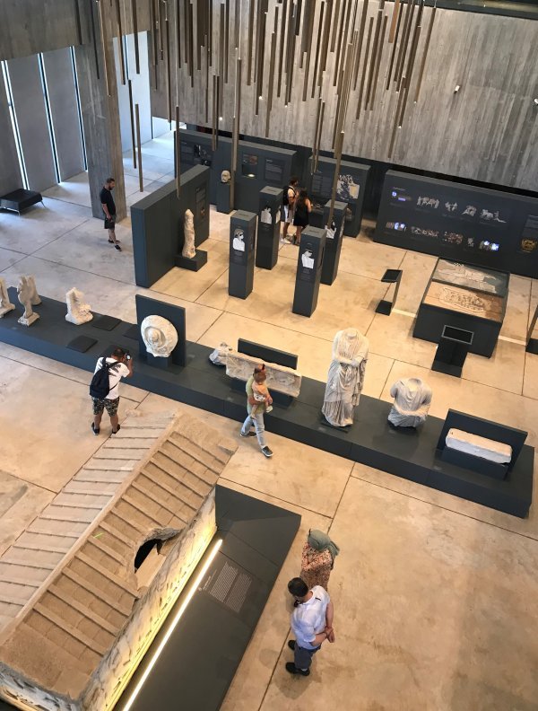Muzej, koji pokriva se prostire na tri etaže, oživljava magiju Troje