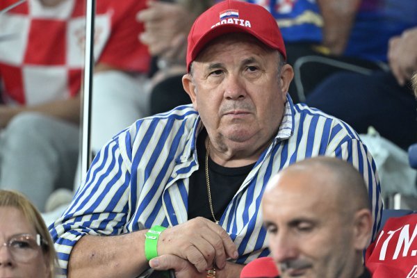 Željko Kerum s obitelji na utakmici