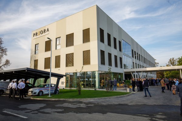 Specijalna bolnica u Čepinu