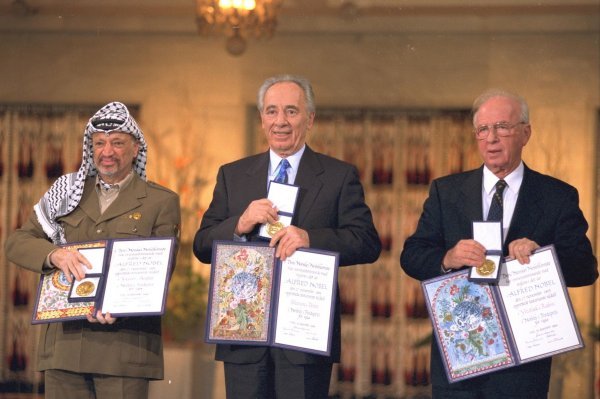 Jaser Arafat, Shimon Peres i Yitzhak Rabin