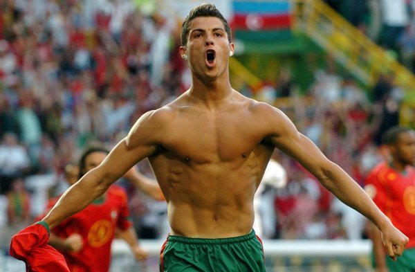 Od početka karijere Ronaldo veliku pažnju posvećuje vlastitom tijelu i zdravlju