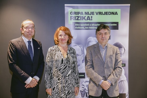 Profesor Dario Rahelić, profesorica Jasna Čerkez Habek i profesor Goran Tešović2
