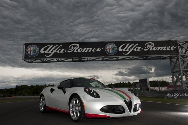 Alfa 4C na stazi