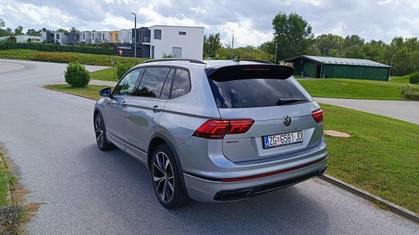 VW Tiguan Allspace 2.0 TDI DSG R-Line sa 7 mjesta