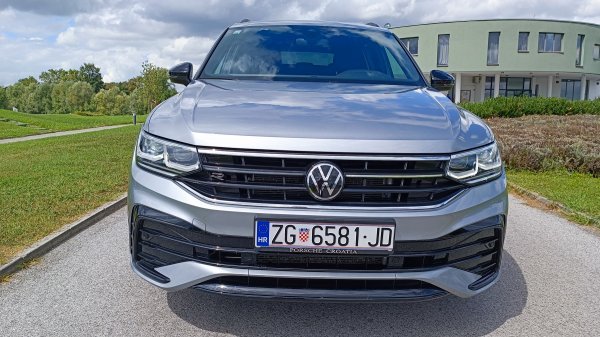 VW Tiguan Allspace 2.0 TDI DSG R-Line sa 7 mjesta