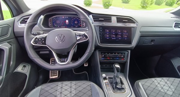 VW Tiguan Allspace 2.0 TDI DSG R-Line sa 7 mjesta