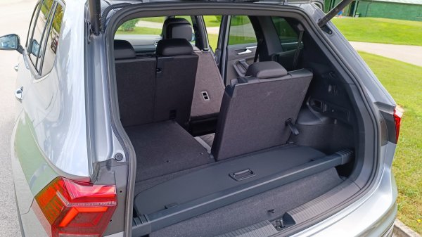 VW Tiguan Allspace 2.0 TDI DSG R-Line sa 7 mjesta