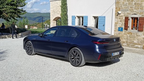 BMW i7 M70 xDrive: hrvatska premijera