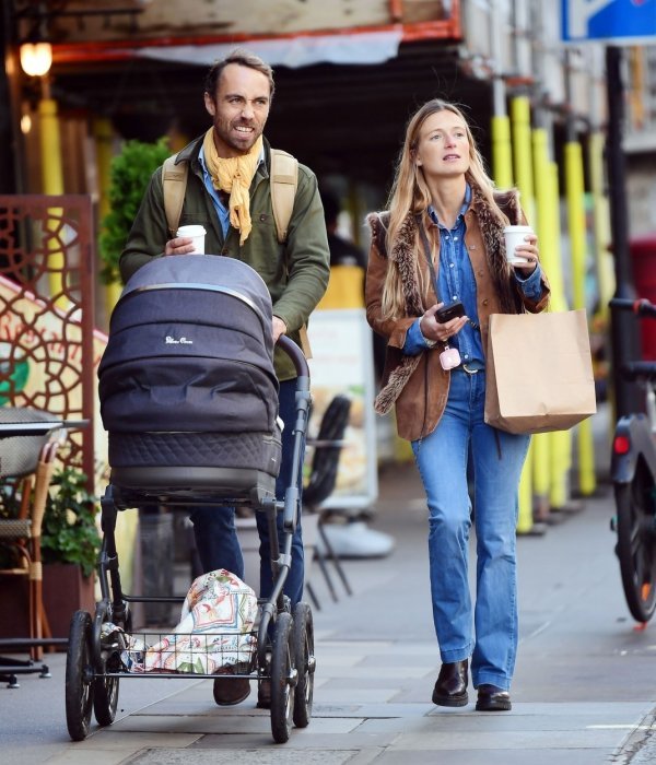 James Middleton s bebom i suprugom Alizée