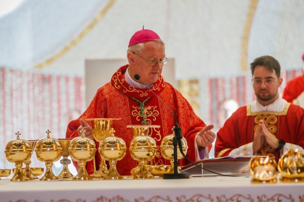 Solin: Svečana misa i ustoličenje novog Splitsko-makarskog nadbiskupa Zdenka Križića