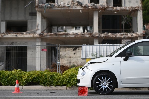 Vjetar odnio čelični profil