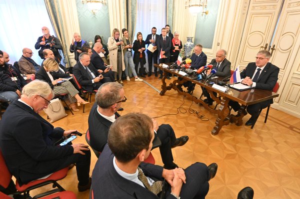 Davor Božinović, Matteo Piantedosi i Boštjan Poklukar nakon sastanka u Trstu