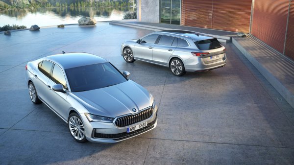 Škoda Superb u dvije verzije karoserije