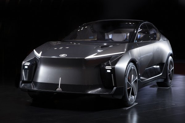 Lexus LF-ZL koncept