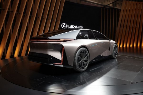 Lexus LF-ZC koncept