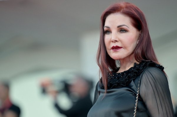 Priscilla Presley