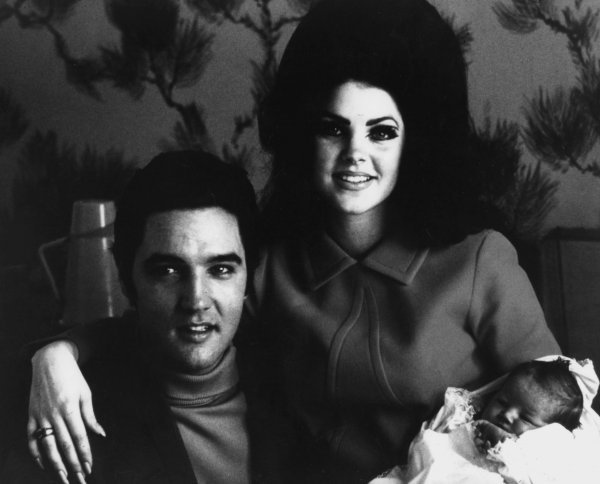 Elvis i Priscilla Presley