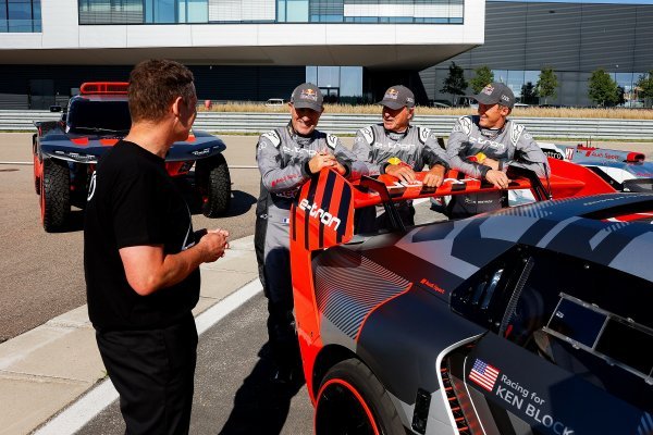 Tom Kristensen, Mattias Ekström, Stéphane Peterhansel i Carlos Sainz