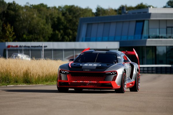 Tom Kristensen, Audi S1 e-tron quattro Hoonitron