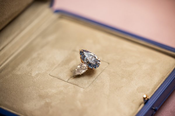 Dijamant Bleu Royal