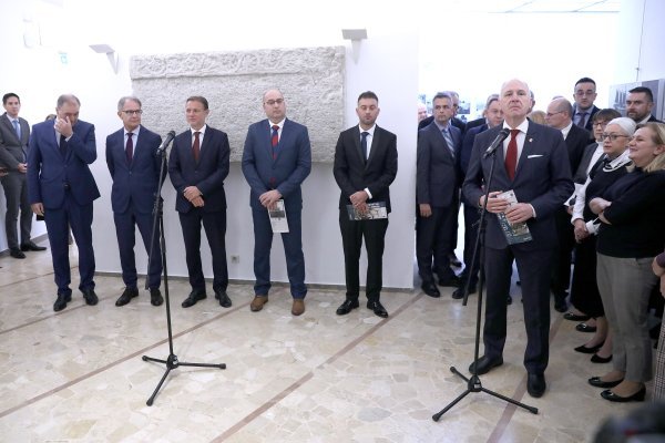 Izložba i okrugli stol: "Hrvatski školski brod Jadran - matična luka Split, 1933. - 2023."