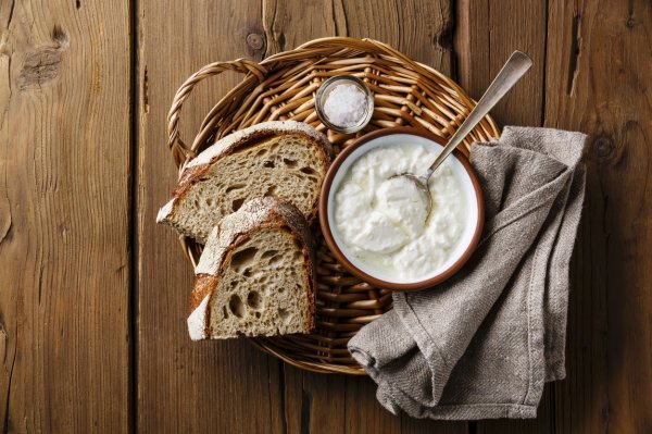 Doručak: Kruh i kefir