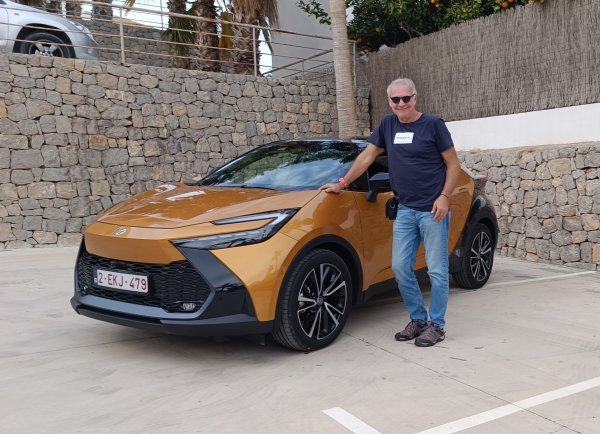 Toyota C-HR (novinar Autozone Zvonimir Martinčević)